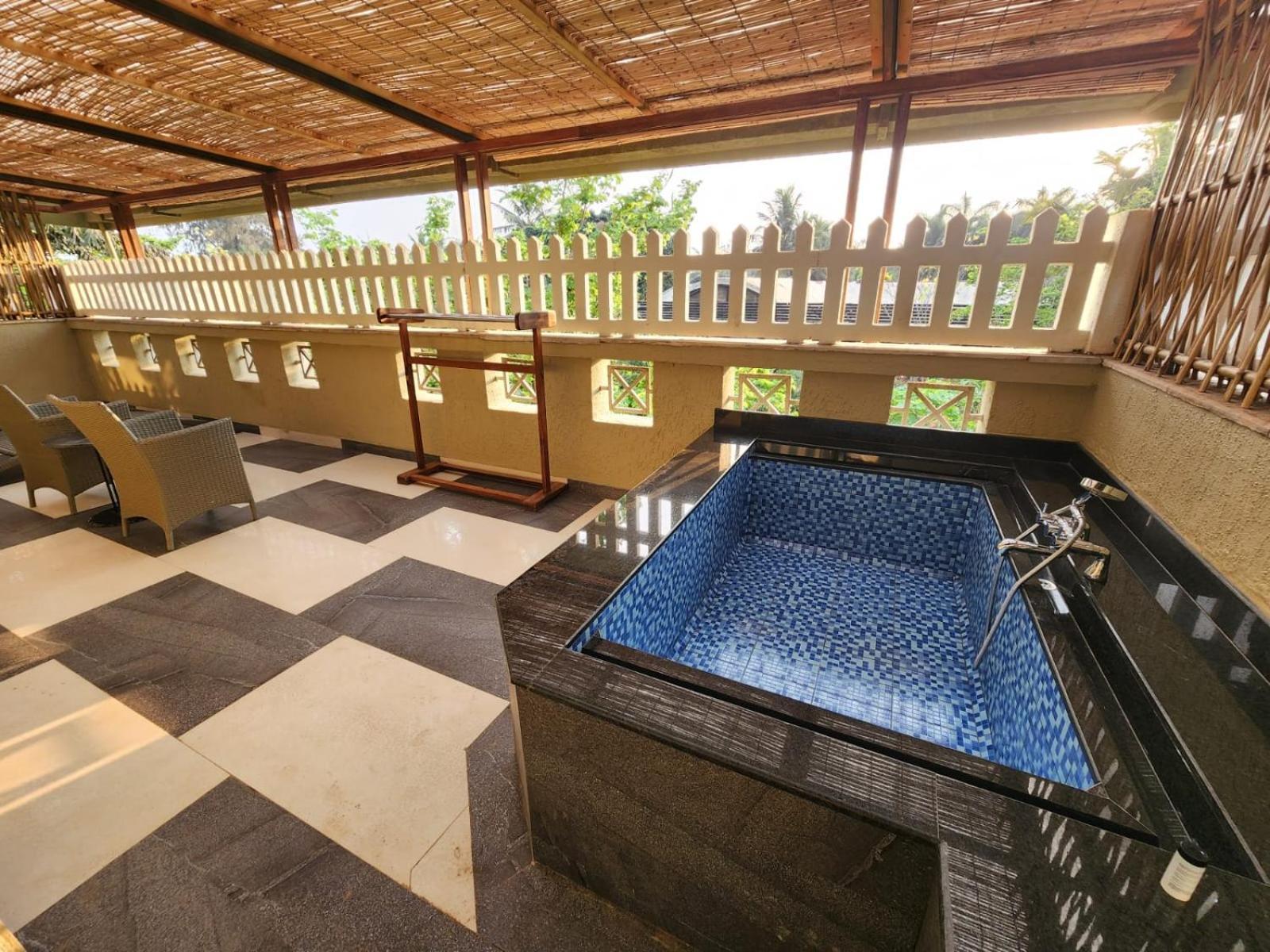 Beleza By The Resort 4*